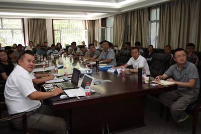 新交科組織開展環氧瀝青在新疆公路、橋梁建設中的推廣應用技術交流會